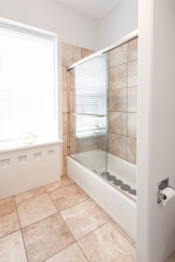 115 N Main Huge 2 Bedroom Unit On Main Street Saint Charles Exteriér fotografie