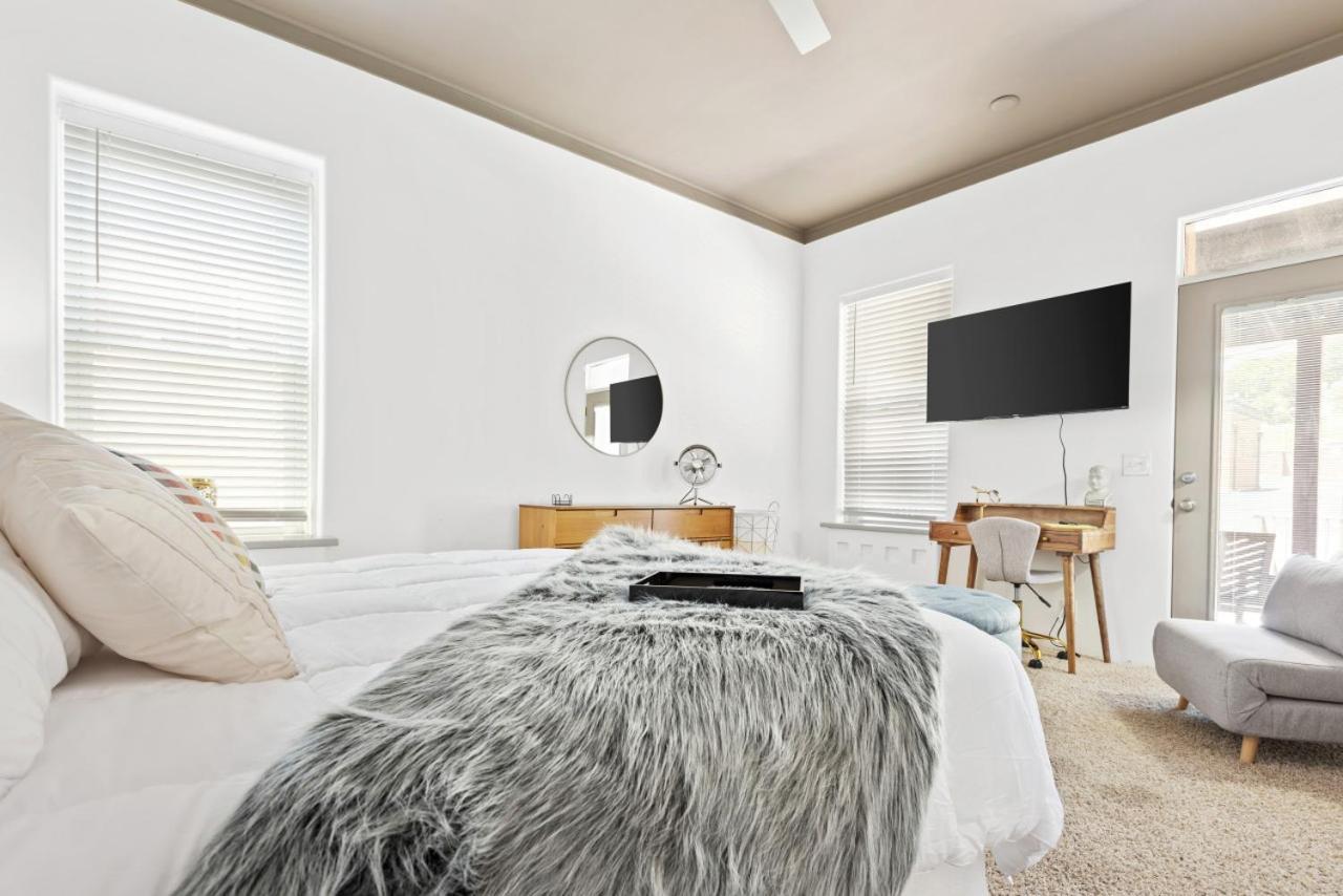 115 N Main Huge 2 Bedroom Unit On Main Street Saint Charles Exteriér fotografie