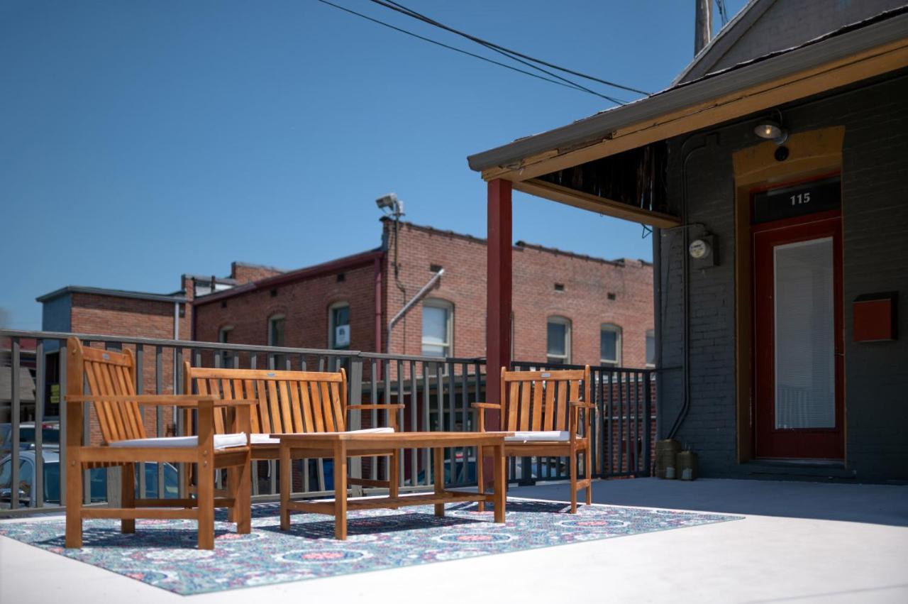 115 N Main Huge 2 Bedroom Unit On Main Street Saint Charles Exteriér fotografie